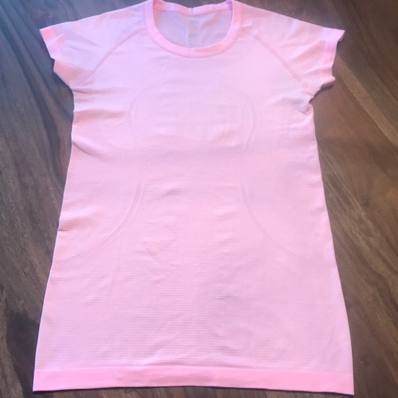 lululemon athletica Tops - LULULEMON swiftly tech short sleeve crew Pink 4